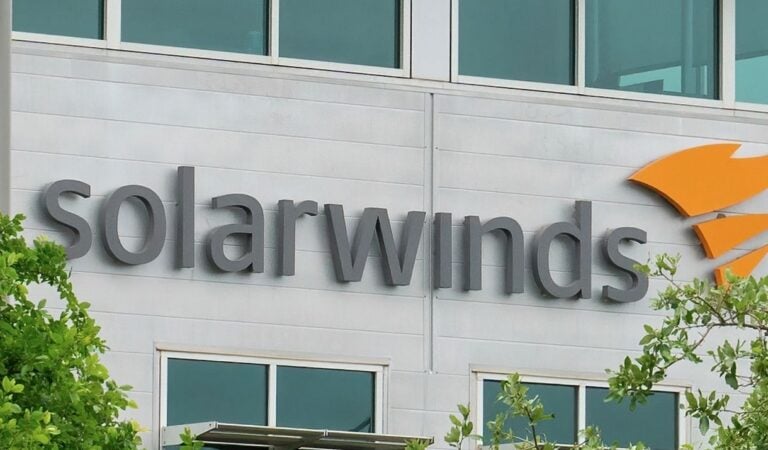 کمیسیون بورس و اوراق بهادار آمریکا (SEC) از SolarWinds شکایت کرد